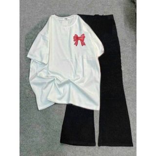 Mẫu bộ đồ nữ quần ống loe kết hợp áo phông su cotton-hình NƠ CARO ĐỎ-thuba94