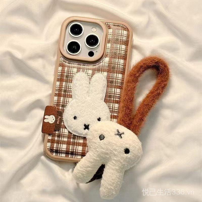 Thêu Miffy Thỏ Có Nhãn Thích Hợp Cho iPhone17PROMAX Vỏ Điện Thoại Hạt Da 16 Phong Cách Mới 15 Niche 14 Mềm