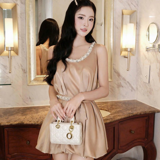 Set váy Khiết Style lụa trượt nâu be phối belt ngọc trai phong cách sang chảnh thanh lịch KS349A