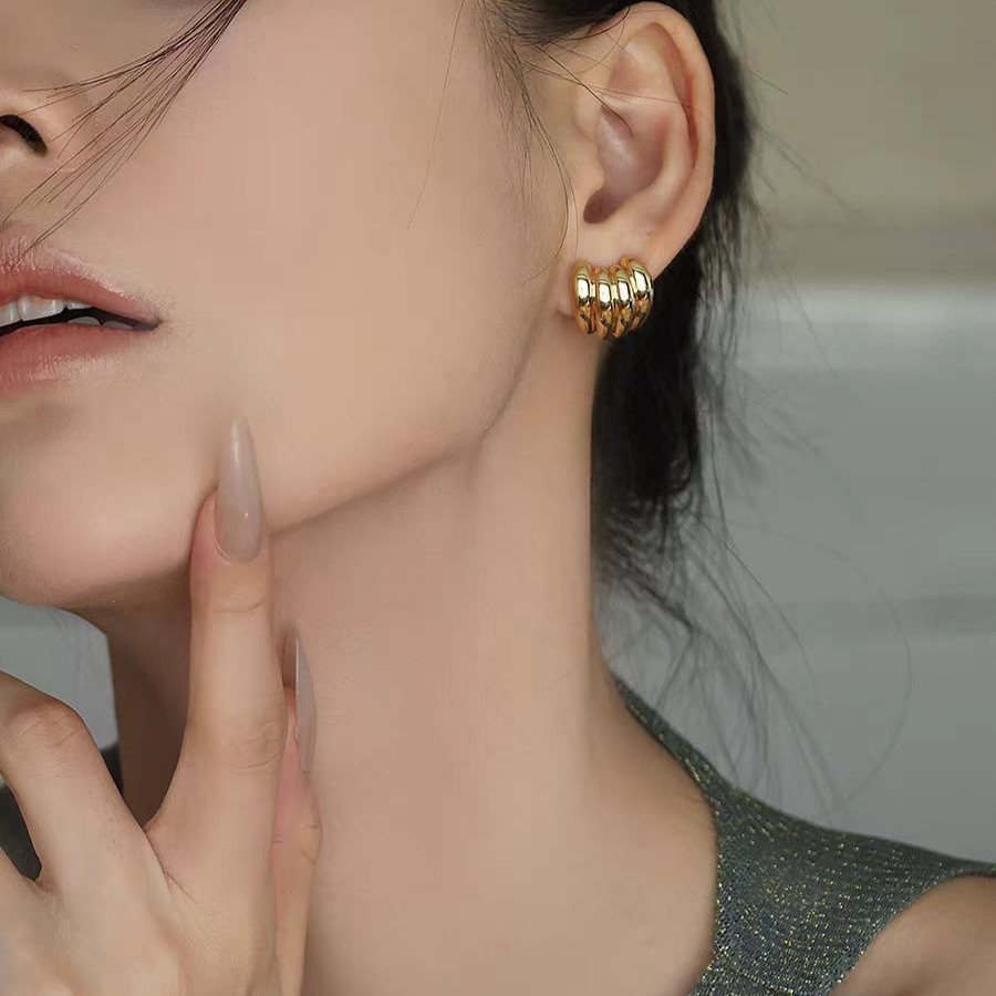 Bông tai móng vuốt nữ, trang sức thời trang độc đáo