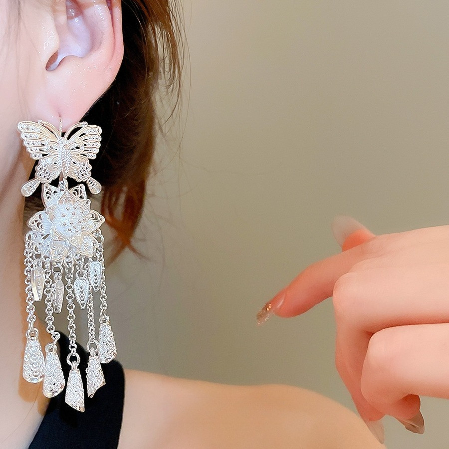 Mặt Dây Chuyền và Bông Tai Tua Rua Hoa Giọt Nước Thiết Kế Niche, Phù Hợp Cho Nữ Thanhs Lịch