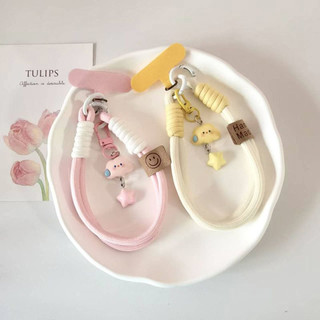 (Giao hàng tại địa phương) Chống thất lạc Phim hoạt hình dễ thương Hello Kitty Mặt dây chuyền hình trái tim đám mây và chuỗi ngôi sao Phong cách bện ngắn cho điện thoại di động nữ