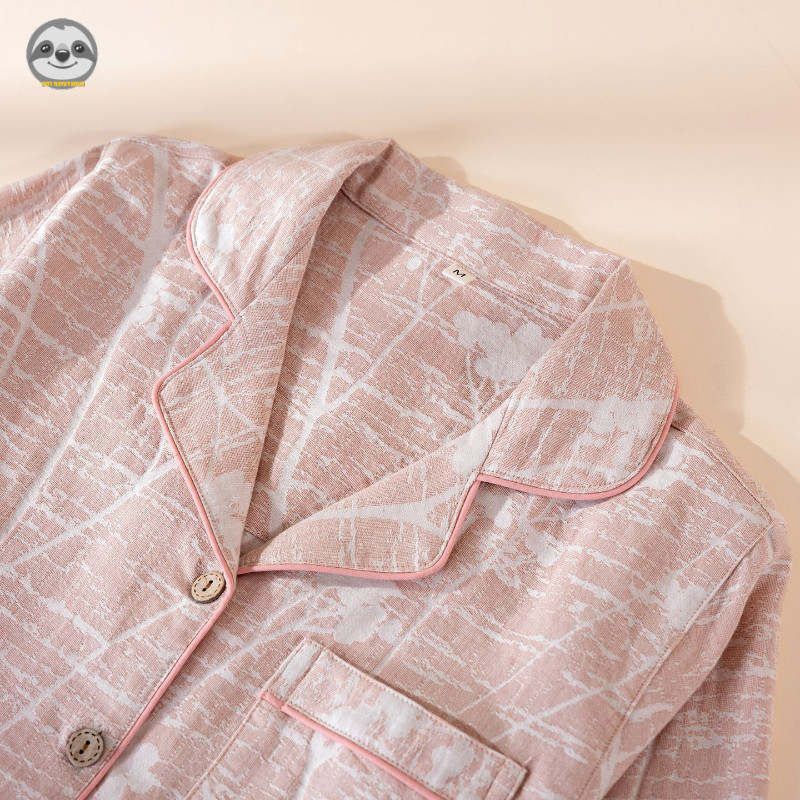 Quần dài và Cardigan từ vải lanh cotton chất lượng cao, thoáng khí, phù hợp mọi thời tiết.