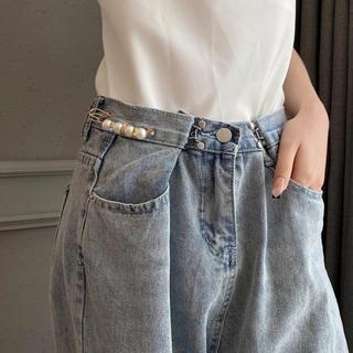 Nút thắt lưng ngọc trai ngọt ngào với kim cương giả và dây nịt điều chỉnh được cho áo váy B4M9