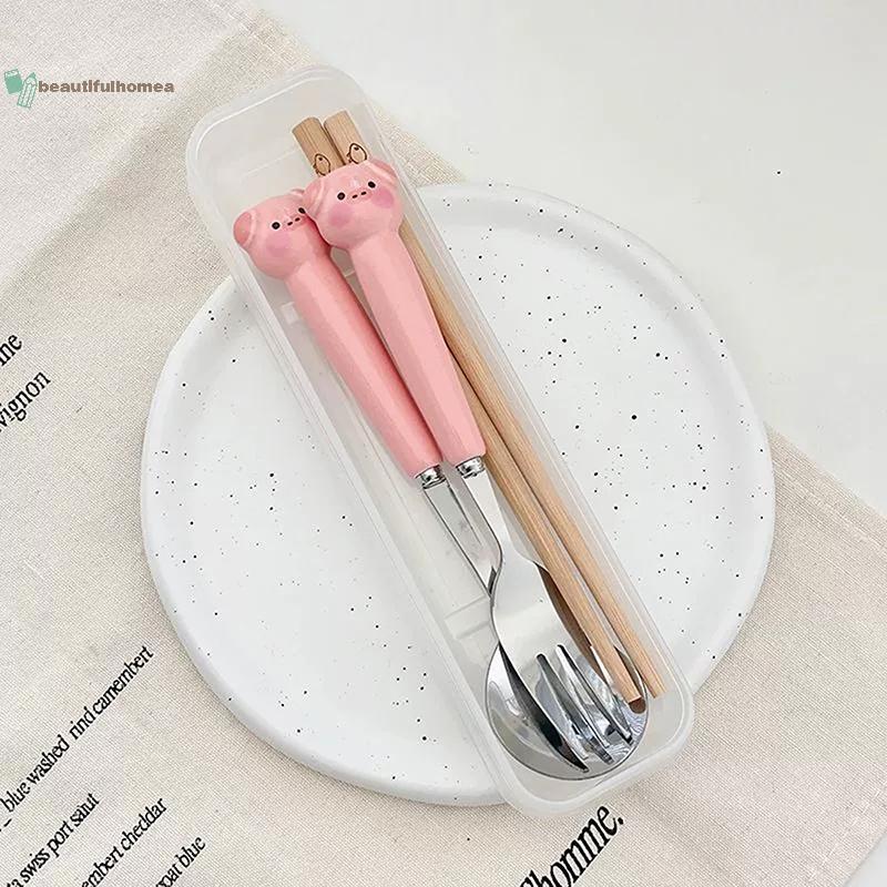 BeautifulHomeA Hoạt Hình Chó Con Heo Thìa Nĩa Thép Không Gỉ Dao Kéo Di Động Sinh Viên Hoạt Hình Bộ Đồ Ăn Trẻ Em Hộp Bảo Quản VN