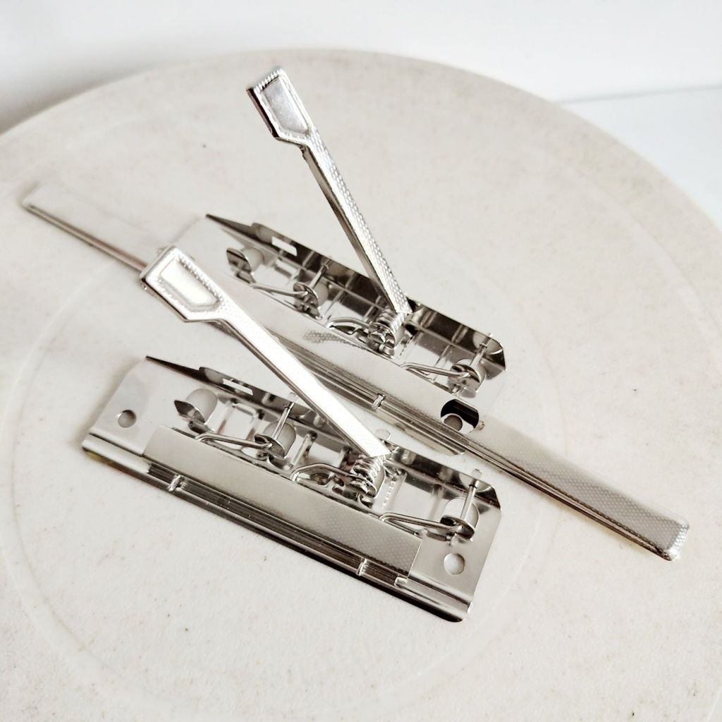 🌟Kim Loại Mạnh Thư Mục Quảng Cáo Kẹp Áp Lực Mạnh 13cm Kẹp Ngắn 27cm Sắt Dài Kẹp Ban Kẹp Văn PMUO