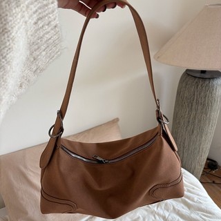 Túi đeo nách phù hợp cho mọi trận đấu Niche Design Retro
