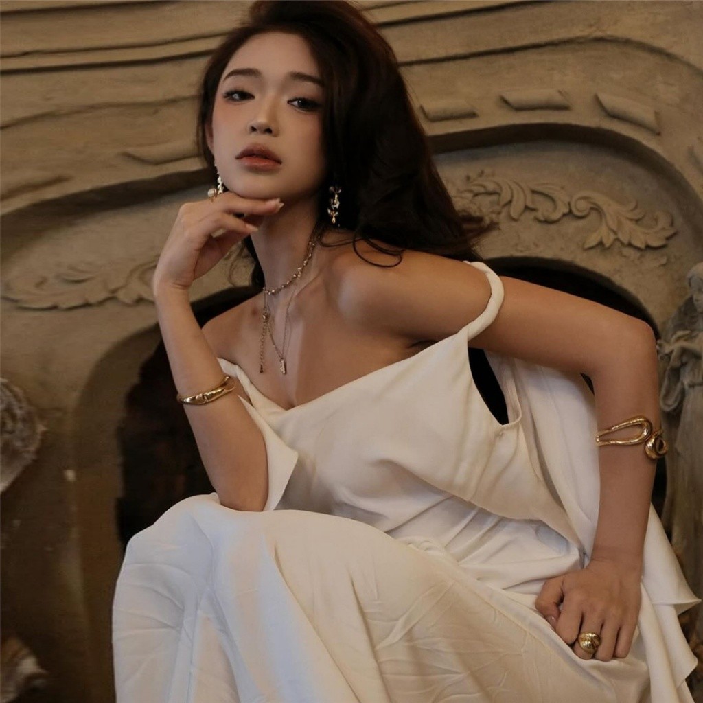 Klalien Đầm Maxi Không Lưng Cổ Nỉ 3D Hoa Ruched, Thiết Kế Gợi Cảm và Thanh Lịch Phù Hợp Mùa Hè