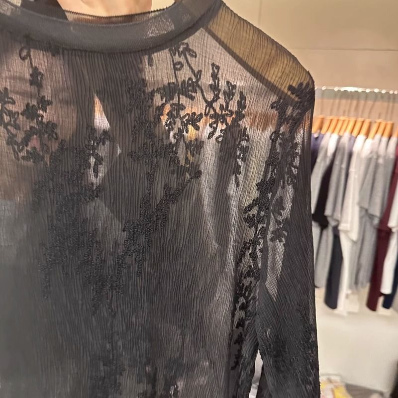 Cổ tròn áo thun dài tay thêu ren mỏng, thiết kế công nghiệp, chống nắng