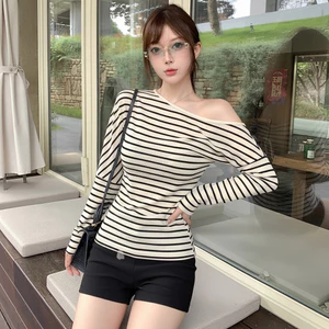 Áo Thun Nữ BABEE Kiểu Cổ Lệch Vai Tay Dài Họa Tiết Kẻ Sọc Xinh Xắn Ôm Body Trẻ Trung Cá Tính