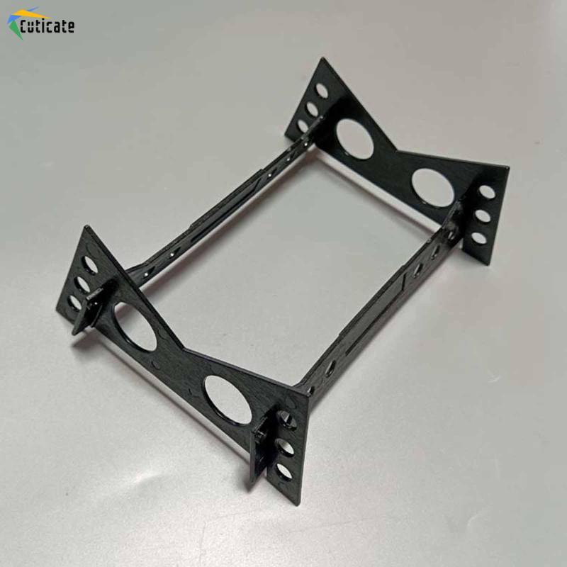 Đế trưng bày nhẹ và chắc chắn cho thuyền điều khiển từ xa, được làm bằng Polypropylen, dễ lắp ráp.