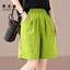 Quần short nữ dáng rộng thể thao, làm từ cotton nguyên chất, phù hợp mùa hè và mang lại cảm giác thoải mái.