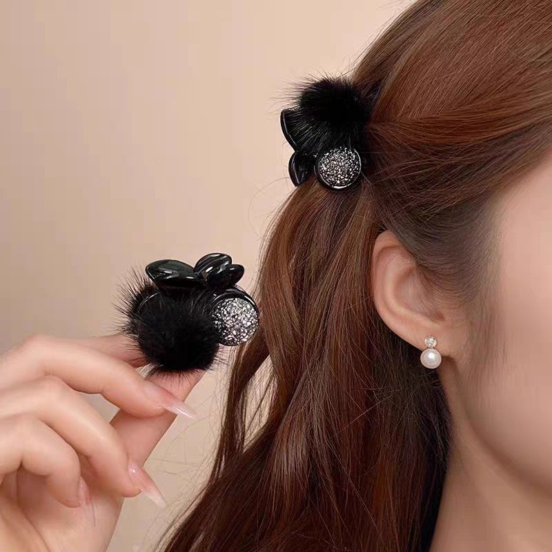Kẹp Tóc Cao Cấp Thu Đông, Màu Hồng Đào Sang Trọng Với Kim Cương Giả