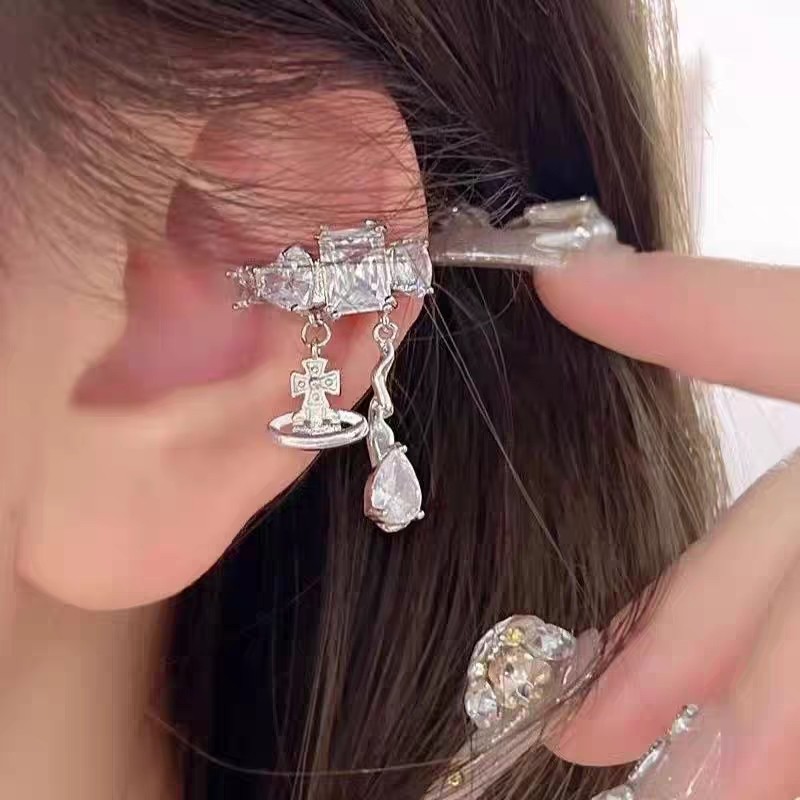Tai kẹp phong cách Hàn Quốc với tua rua zircon và hợp kim ánh sáng, sang trọng cho thu đông - Quà tặng lý tưởng cho học sinh