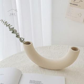 RO > 1 Chiếc Quyến Rũ Trăng Lưỡi Liềm Bình Sáng Tạo Thiết Kế Đồ Trang Trí Đơn Giản Nhựa Trắng Thân Thiện Với Môi Trường Bình Trang Trí Nhà Cửa Mới