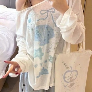 Áo thun giấy lệch vai dài tay in họa tiết vỏ sò màu xanh pastel dành cho nữ