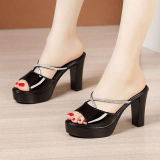 Dép Cao Gót Nữ Đế Vuông 9cm, Quai Mảnh Đính Đá Chéo, Chất Da Bóng Sang Trọn, Hở Mũi Tôn Dáng – CG372
