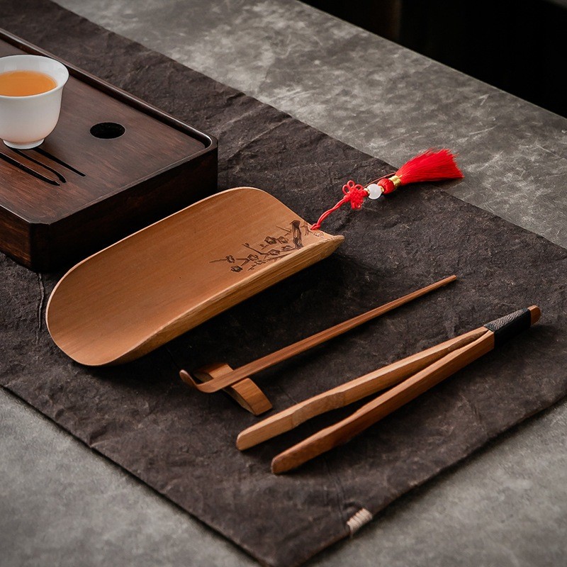 Bộ Dụng Cụ Pha Trà Đạo, Bộ Cung Nhãn Bằng Tre Già