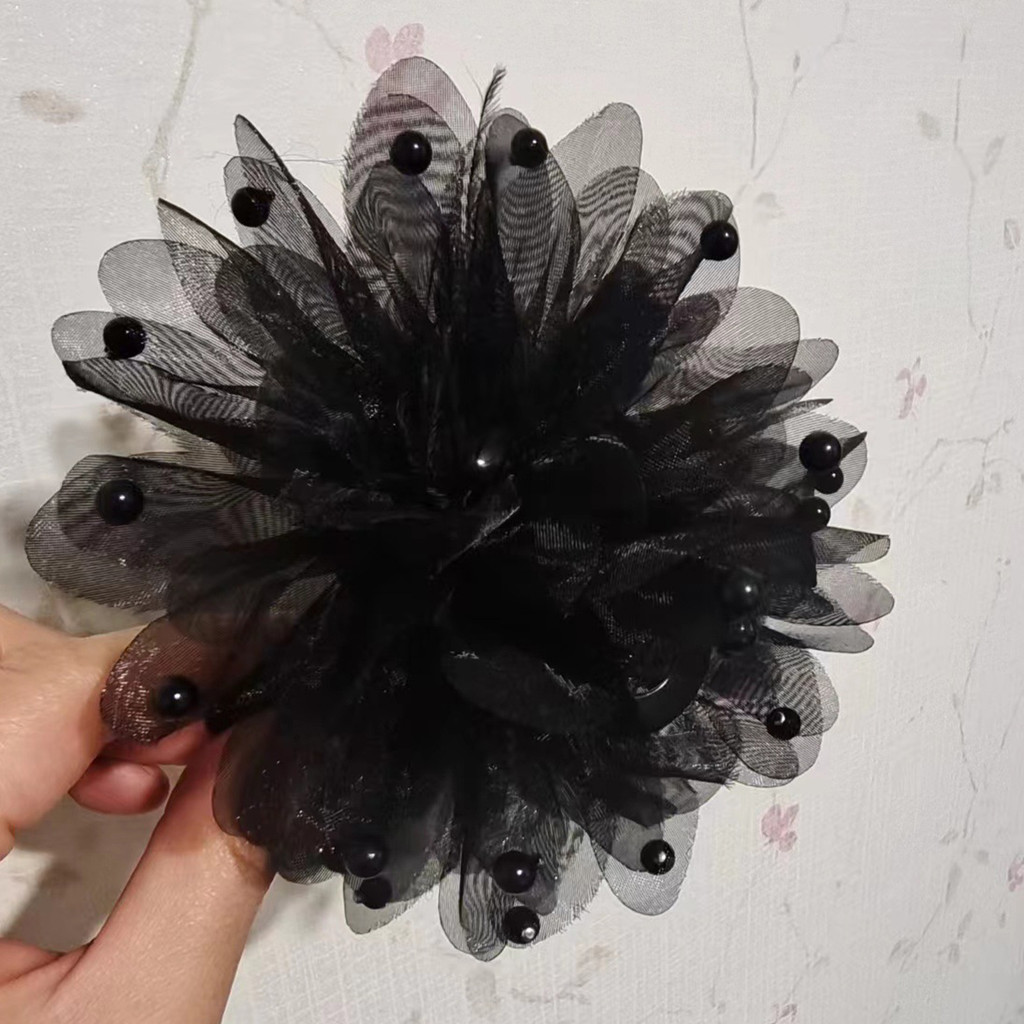 Kẹp tóc hình cá mập với hoa mẫu đơn, thiết kế 3D phù hợp nhiều kiểu tóc