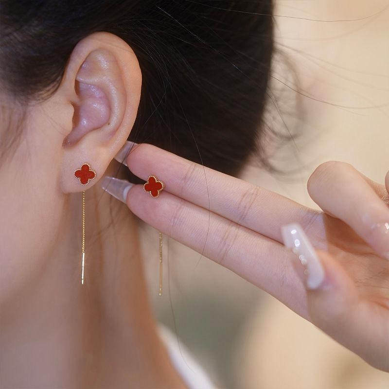 Bông tai dây cỏ bốn lá dành cho nữ sinh viên - Quà tặng mang phong cách Hàn Quốc