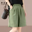 Quần short nữ dáng rộng thể thao, làm từ cotton nguyên chất, phù hợp mùa hè và mang lại cảm giác thoải mái.