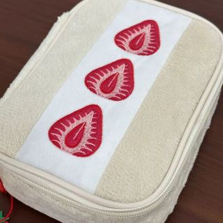 Túi đựng bút SOULSPACE, Túi trang điểm thêu dễ thương bánh Sandwich dâu tây, Túi đựng văn phòng phẩm sang trọng mờ đa chức năng bền bỉ Văn phòng học