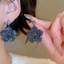 Bông tai thả Camellia với kim cương giả màu xanh, thiết kế hoa vintage luxury - phụ kiện nữ thời trang