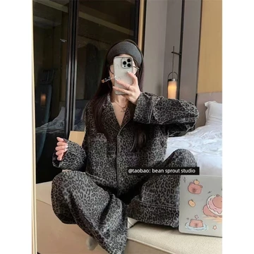 set đồ xinh set đồ nữ mùa đông Đồ ngủ in họa tiết da báo cao cấp cho nữ bộ đồ mặc nhà cặp đôi cỡ lớn rộng rãi dài tay giữ ấm sang trọng nhẹ nhàng cổ điển mùa thu đông cho nữ