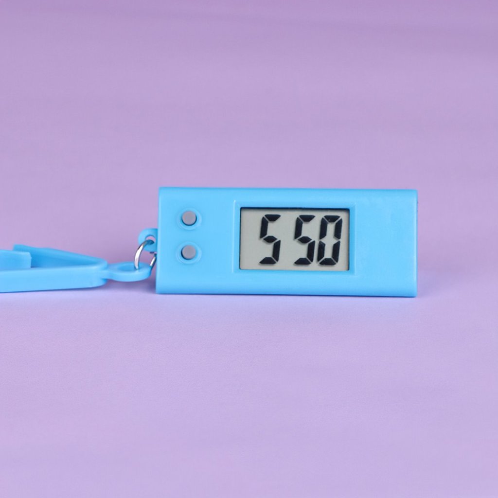 Đồng Hồ Điện Tử Mini Bằng ABS Có Nút Treo Ba Lô / Móc Khóa / Đồng Hồ Kỹ Thuật Số Dễ Mang Theo