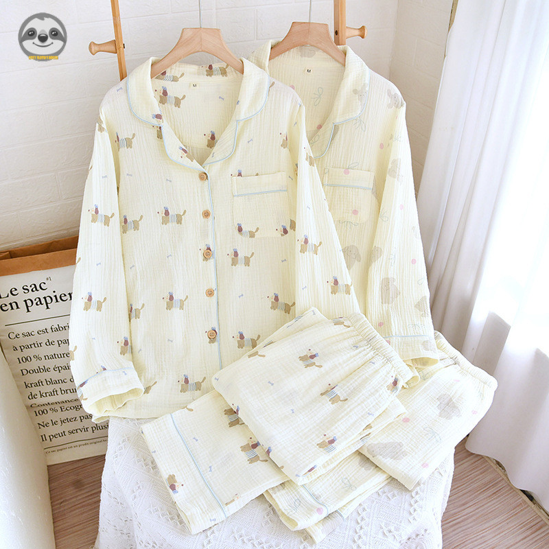 Bộ đồ ngủ nữ style Nhật Bản từ vải cotton nguyên chất, thiết kế thoải mái, phù hợp để mặc nhà hay ra ngoài.