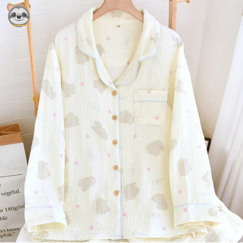 Bộ đồ ngủ nữ style Nhật Bản từ vải cotton nguyên chất, thiết kế thoải mái, phù hợp để mặc nhà hay ra ngoài.