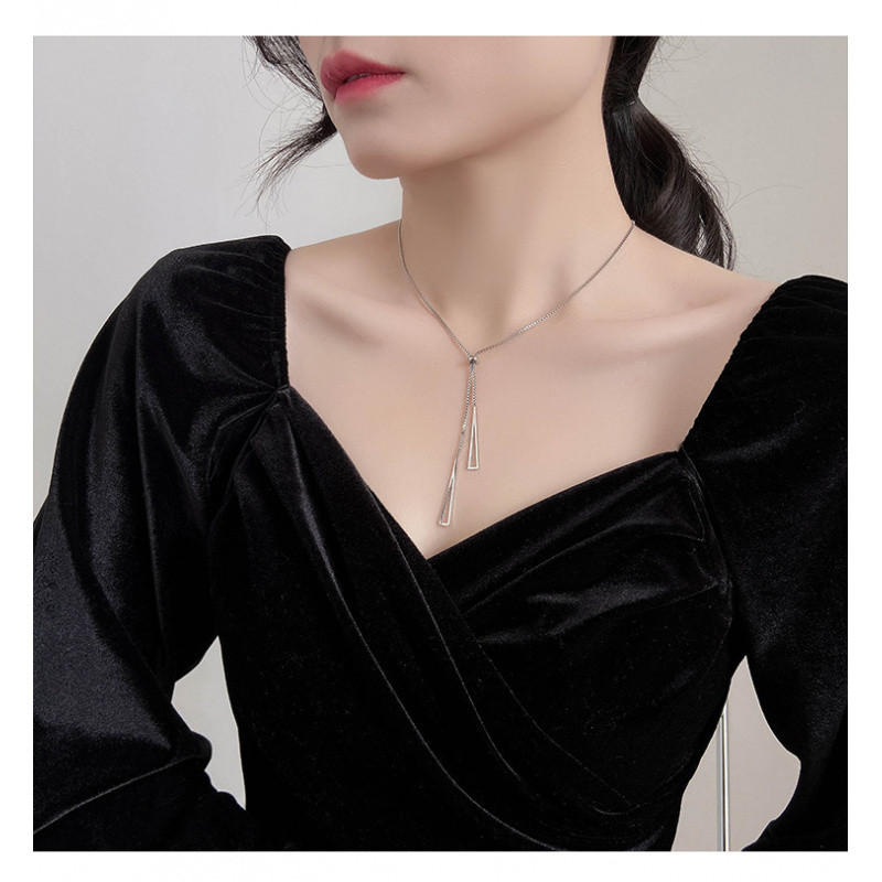 Phụ kiện mùa thu đông cho nữ - Dây chuyền thép titan hình tam giác không phai màu, dễ điều chỉnh độ dài