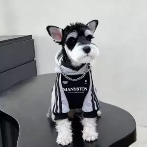 【Ready Stock】 Dog Pet Clothes Autumn and Winter Fleece-Lined Three Bars Hooded Sweater Small and Medium-Sized Dogs Teddy Schnauzer Border Collie Clothes 0mJx