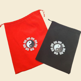 Túi Flannel màu đỏ Bagua Đồ dùng Đạo giáo Túi nhỏ Ví đựng tiền xu Túi đựng dụng cụ ma thuật nhỏ Túi đạo giáo Túi nhỏ màu đen 12.3