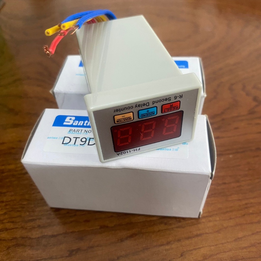 Đồng Hồ Đếm Sản Lượng Máy Cắt Đầu Bàn Điện Tử 6 Chân DT9D Santian – Chính Xác, Bền Bỉ
