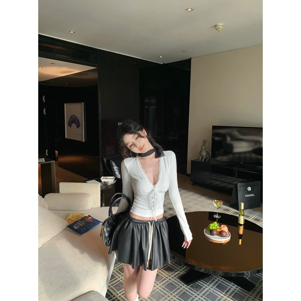 Pure Desire Phong Cách Cổ Chữ V Phối Ren Tím Khâu Dài Tay Top Nữ