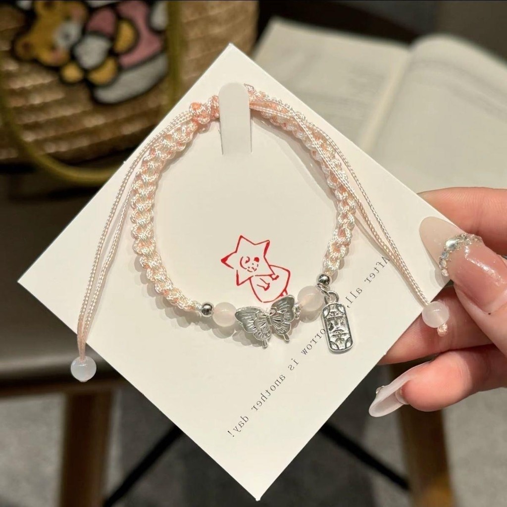 Vòng tay cặp đôi bện tinh tế, dễ thương, phù hợp làm quà tặng bestie