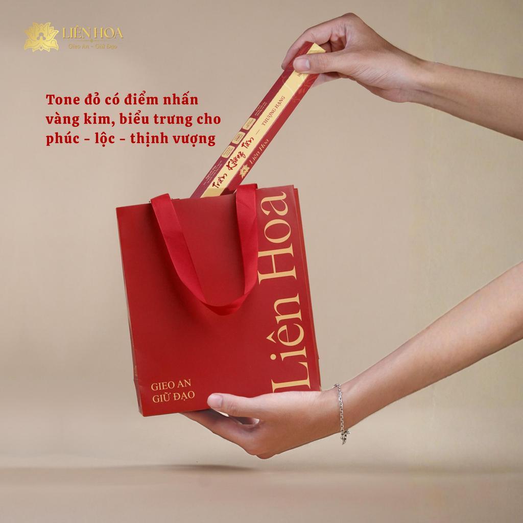 Túi Giấy Đỏ Liên Hoa - Mỗi Món Quà - Một Câu Chuyện - Sang Trọng & Tinh Tế Đến Từng Chi Tiết
