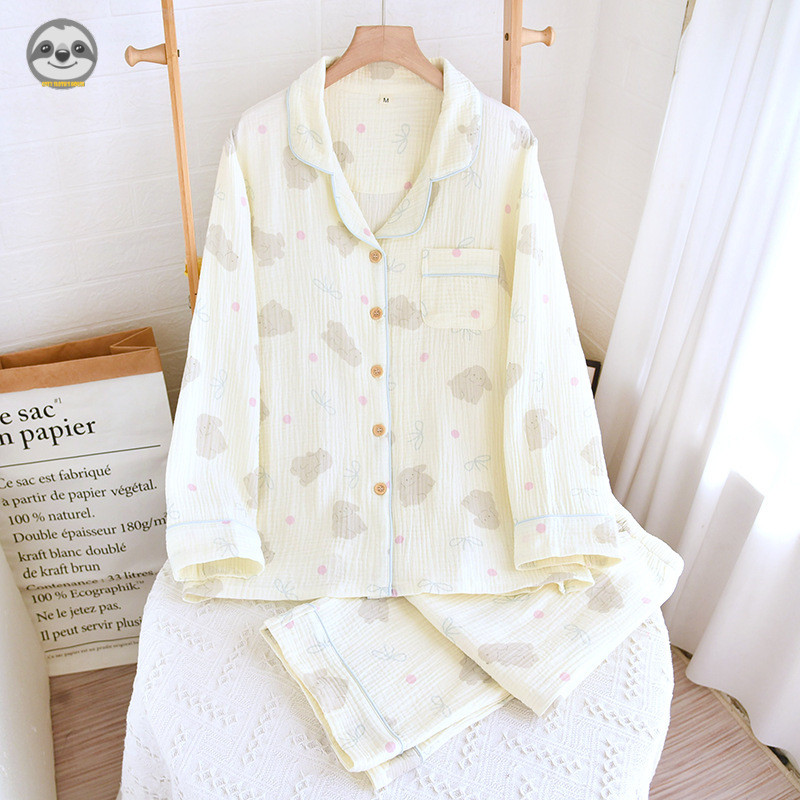 Bộ đồ ngủ nữ style Nhật Bản từ vải cotton nguyên chất, thiết kế thoải mái, phù hợp để mặc nhà hay ra ngoài.