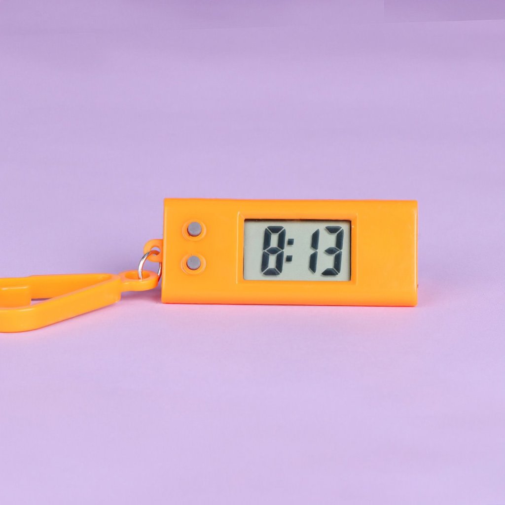 Đồng Hồ Điện Tử Mini Bằng ABS Có Nút Treo Ba Lô / Móc Khóa / Đồng Hồ Kỹ Thuật Số Dễ Mang Theo