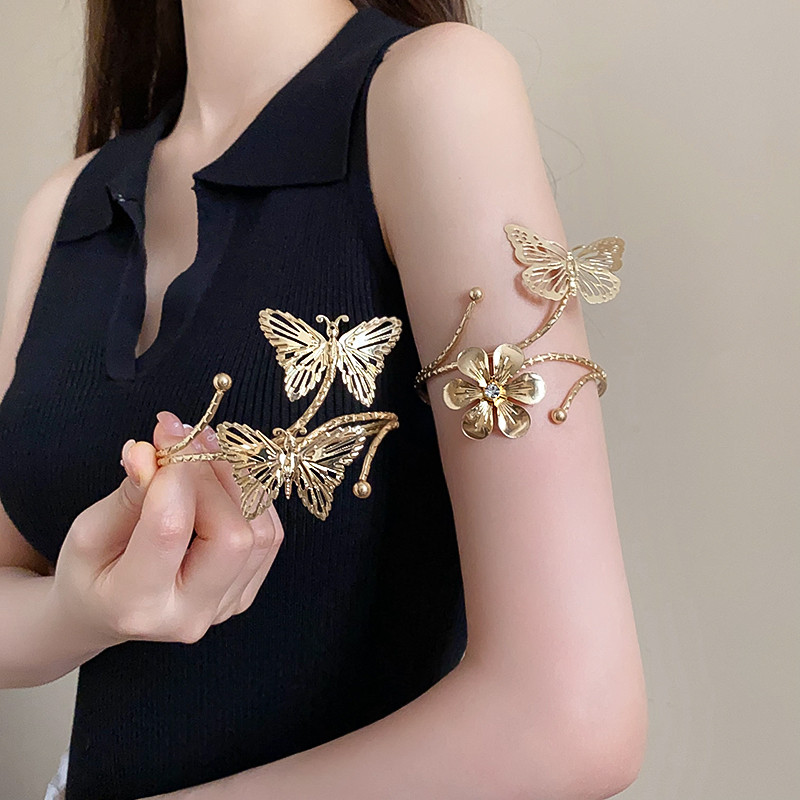 Vòng tay mạ vàng họa tiết cánh bướm và hoa - Phụ kiện thời trang nữ
