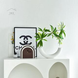 RO > 1 Chiếc Quyến Rũ Trăng Lưỡi Liềm Bình Sáng Tạo Thiết Kế Đồ Trang Trí Đơn Giản Nhựa Trắng Thân Thiện Với Môi Trường Bình Trang Trí Nhà Cửa Mới
