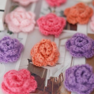 Hoa len handmade mini crochet rose thủ công phụ kiện kẹp tóc trang trí áo DIY 10 bông nhiều màu sắc móc sẵn quà tặng sợi cotton tinh tế nhỏ nhắn đính túi xách làm scrapbooking mỹ thuật chất lượng cao đẹp xinh xắn dệt kim 3d đa năng