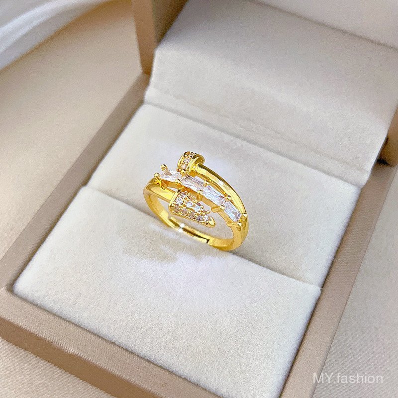 Nhẫn mạ vàng điện tử có thể điều chỉnh, thiết kế thanh lịch, phù hợp làm quà tặng cho phụ nữ.