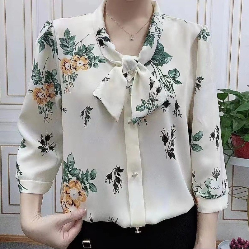 Áo thun dài tay họa tiết hoa bướm cho mùa thu, thiết kế rộng rãi và thoải mái