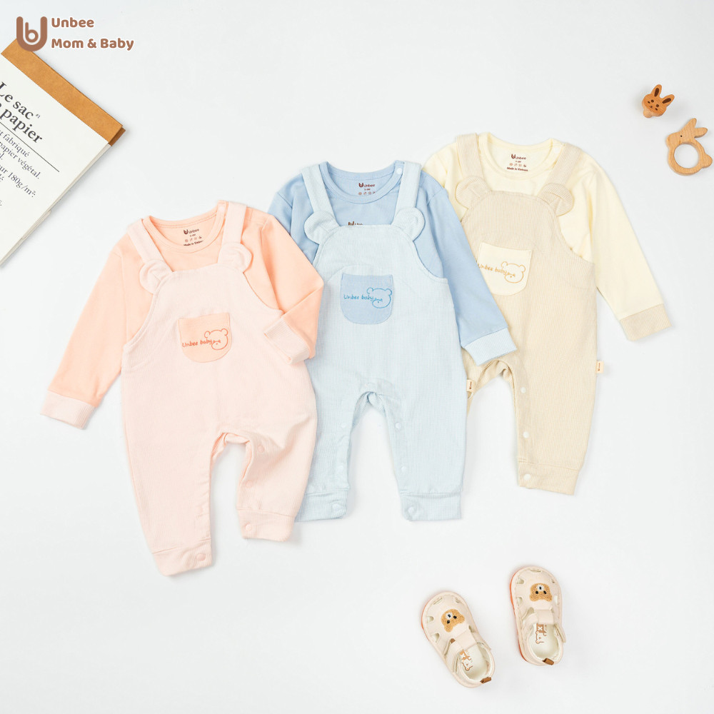 Set yếm kẻ hình gấu Unbee phối túi chất nỉ modal mềm mịn - Bodysuit cho bé trai bé gái