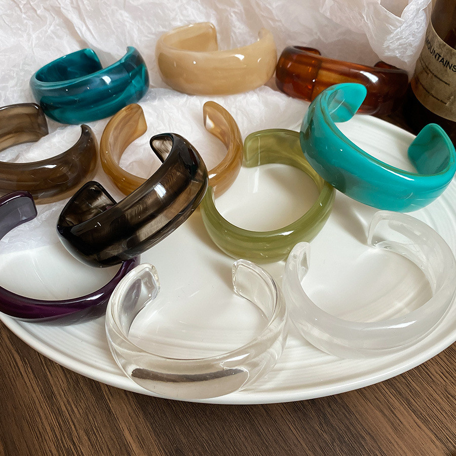 Vòng tay mở viền rộng đa sắc - Chất liệu Acrylic cao cấp, thiết kế màu sắc bắt mắt theo xu hướng Dopamine, phụ kiện nữ thanh lịch & sang trọng