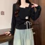 Áo thun dài tay cổ vuông phong cách Pháp, phù hợp mùa xuân dành cho nữ