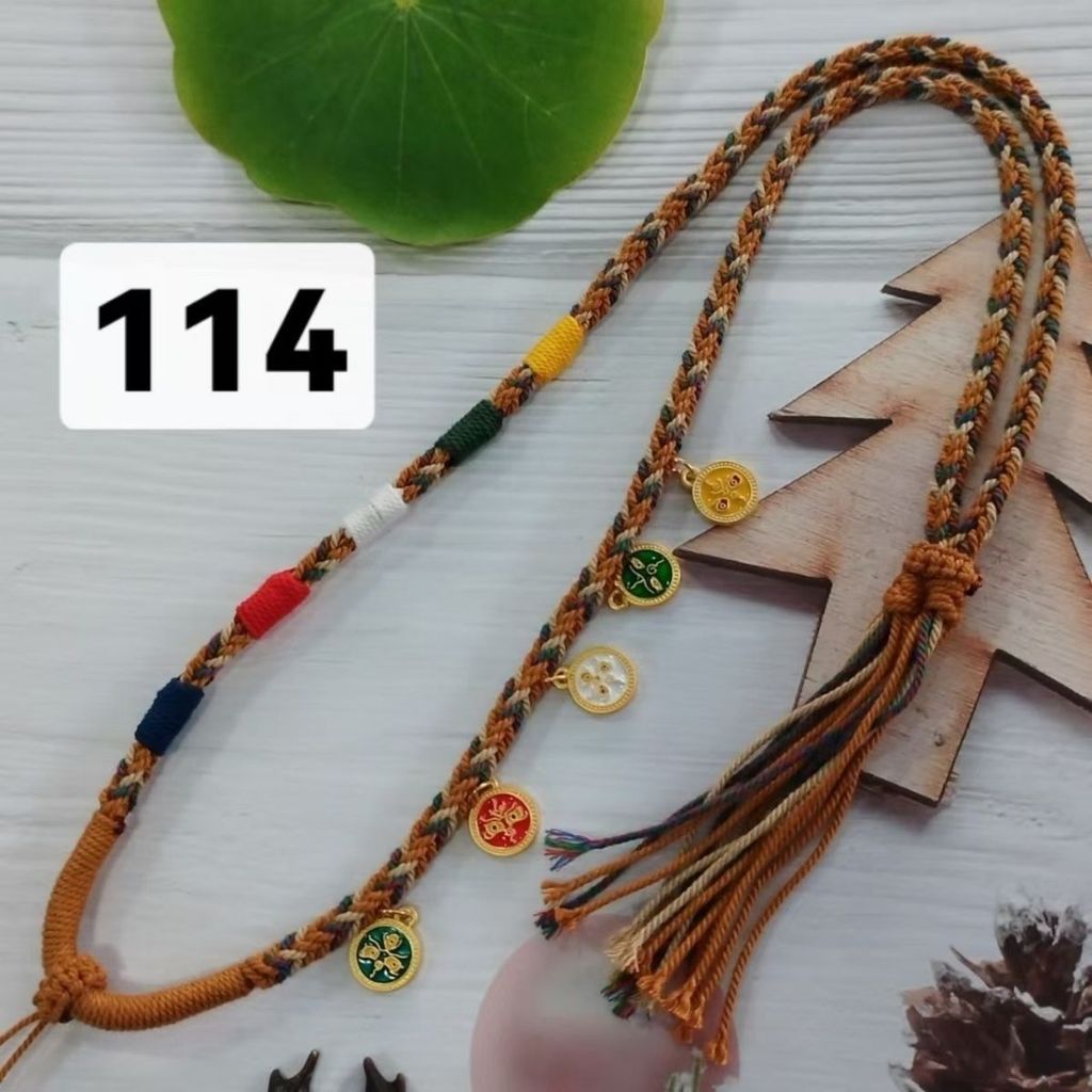 Vòng cổ mặt dây chuyền Tây Tạng với Dzi hạt và sợi cotton, kèm dây đeo bằng xương đòn