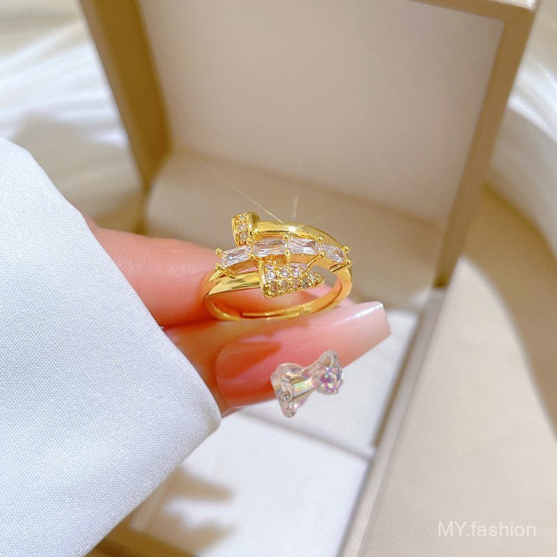 Nhẫn mạ vàng điện tử có thể điều chỉnh, thiết kế thanh lịch, phù hợp làm quà tặng cho phụ nữ.